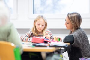 Die B.E.L. Privatschule schafft Vertrauen bei Eltern und bietet individuelle Begleitung der Kinder.
